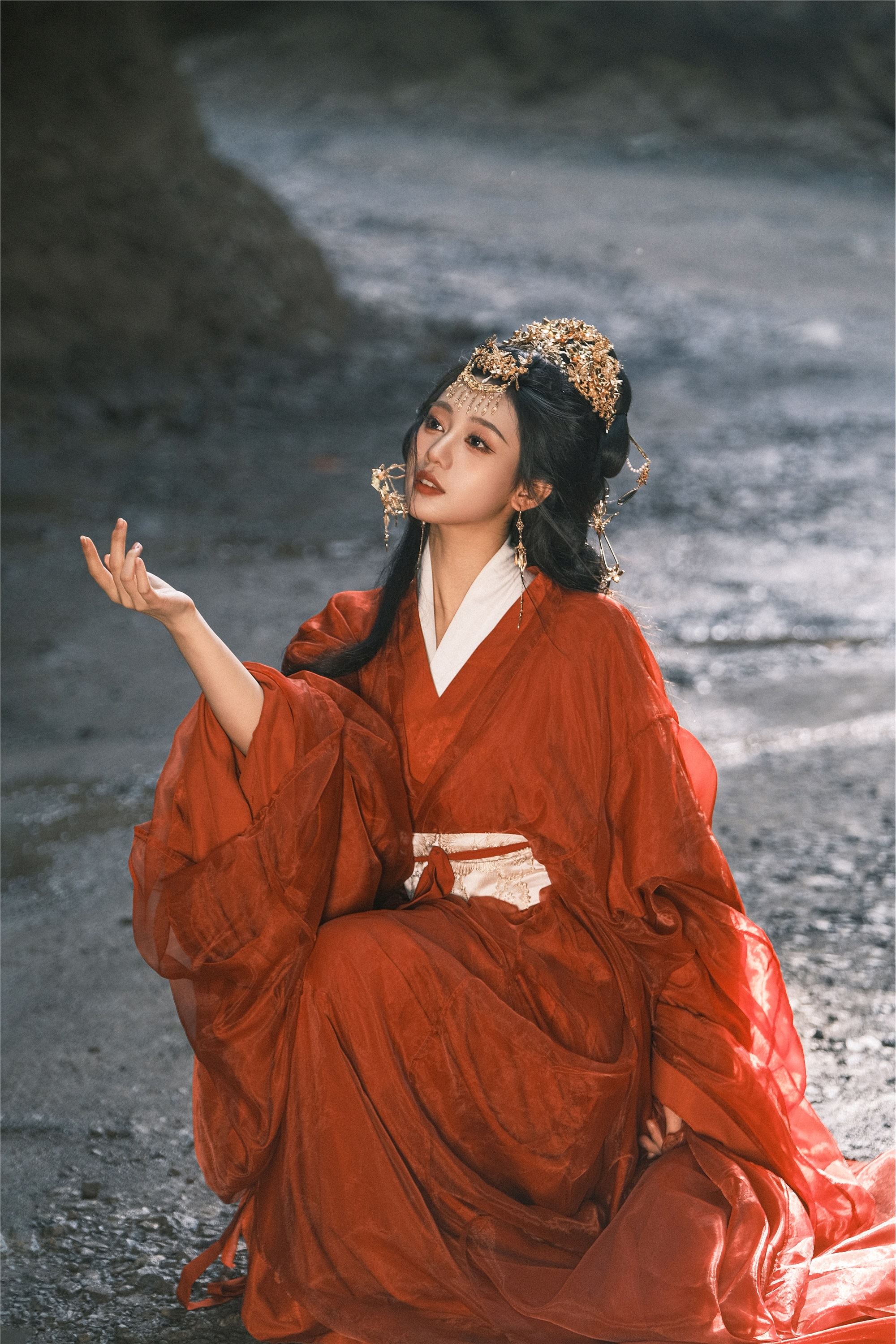 YITUYU艺图语 2025.02.02 亡国公主 七七